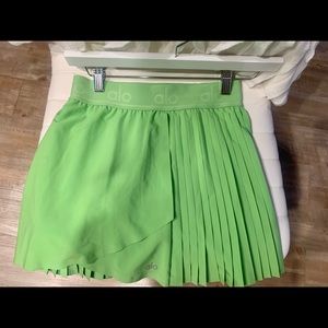 Alo Yoga Green Apple Aces Skirt - XS